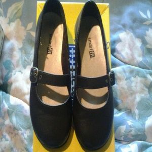 Girls dress shoes