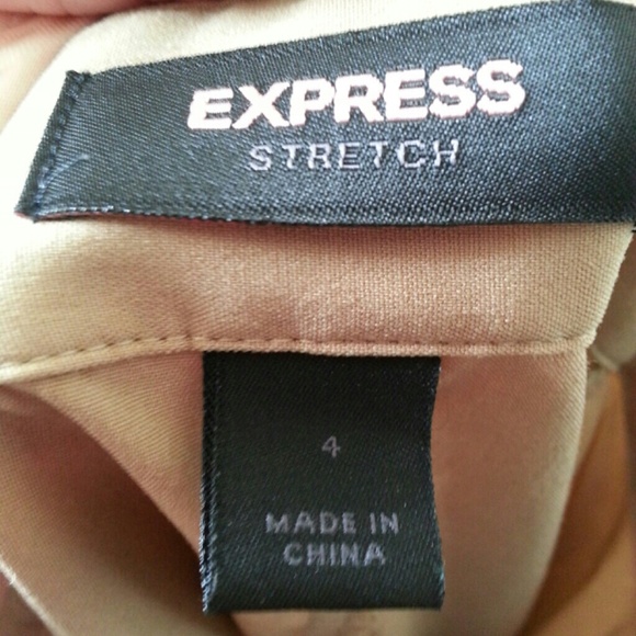 Button up top - Picture 3 of 3