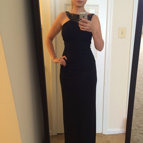 Stunning Bcbgmaxazria gown