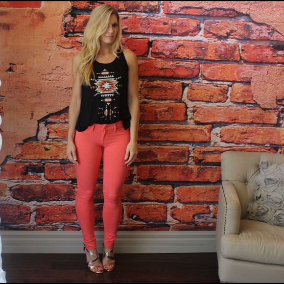 ⬇️Ganado print racerback jersey knit tank - Picture 2 of 3