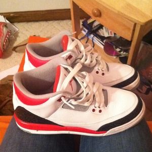 Fire Red 3s 🔥🔥🔥