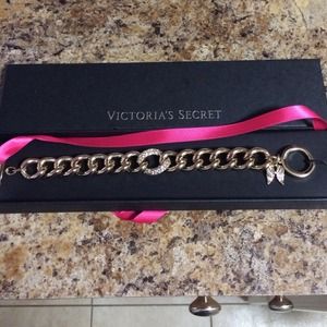 💙 REDUCE. Victoria  bracelet💙