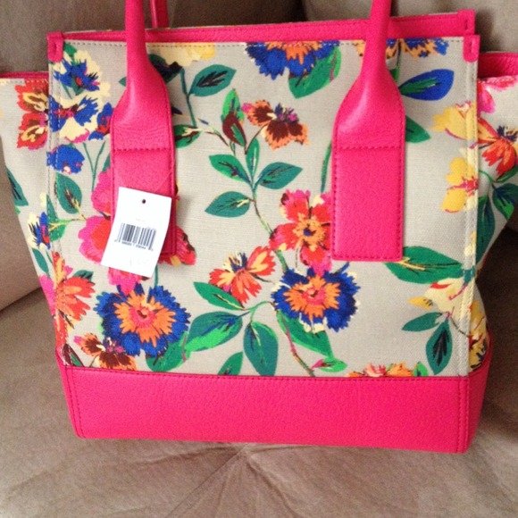 Sold Authentic Kate Spade Southport Avenue floral - Picture 3 of 4