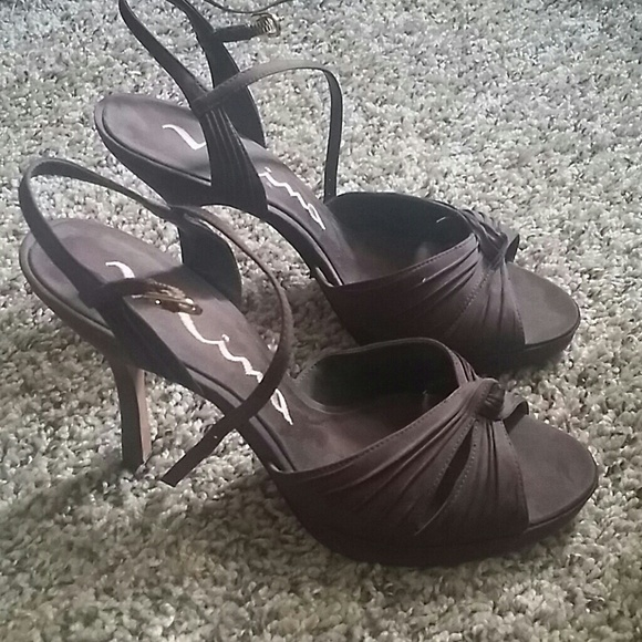 Shoes - Picture 2 of 2