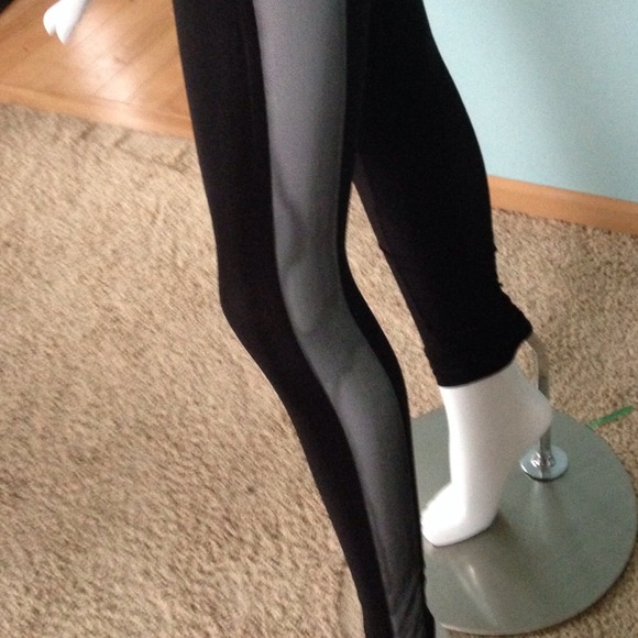 Black Side Mesh Leggings