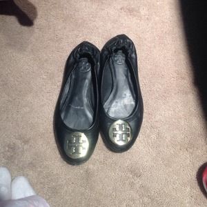 Tory burch Reva size 8