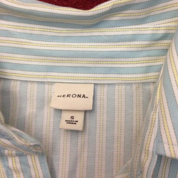 ⛔️Sold⛔️ 3 striped button down shirts - Picture 4 of 4