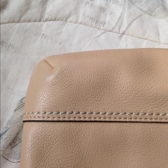 leather crossbody - Picture 3 of 4
