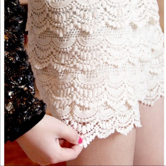 Lace  shorts SALE LIMITED SIZES AVAILABLE - Picture 2 of 4