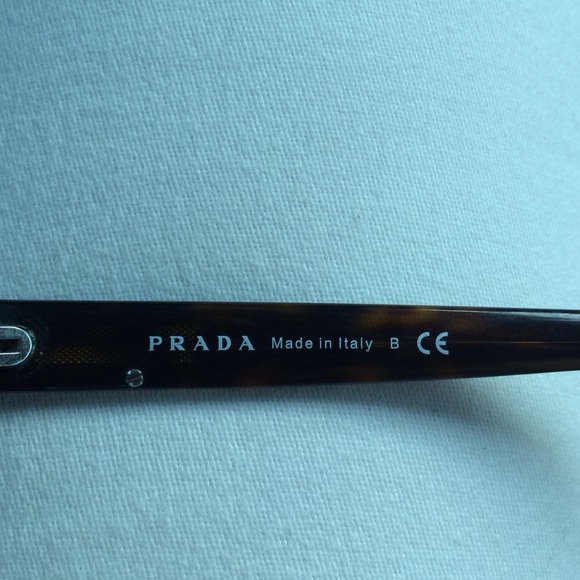 Prada wayfarer tortoise brown sunglasses