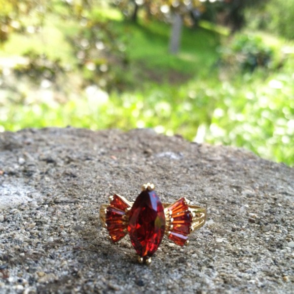 🎉Sale 50% Off Ruby Ring PRICE MARKED - Picture 3 of 4