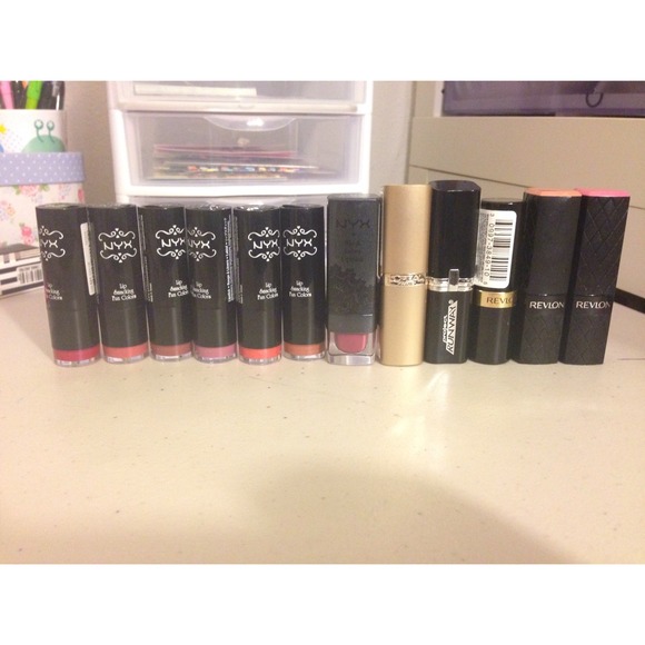 ❌SOLD❌lipstick bundle - Picture 1 of 1