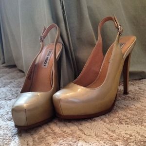 Steve Madden sling backs