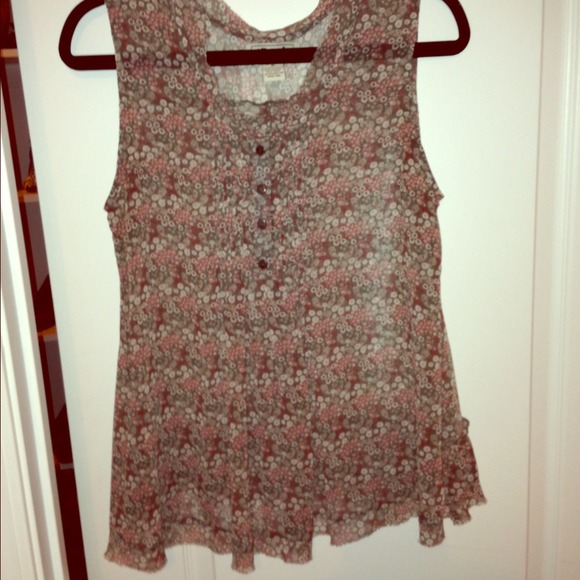 Medium floral printed top