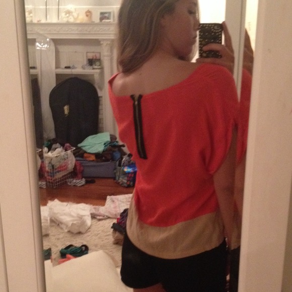 Top - Picture 3 of 3