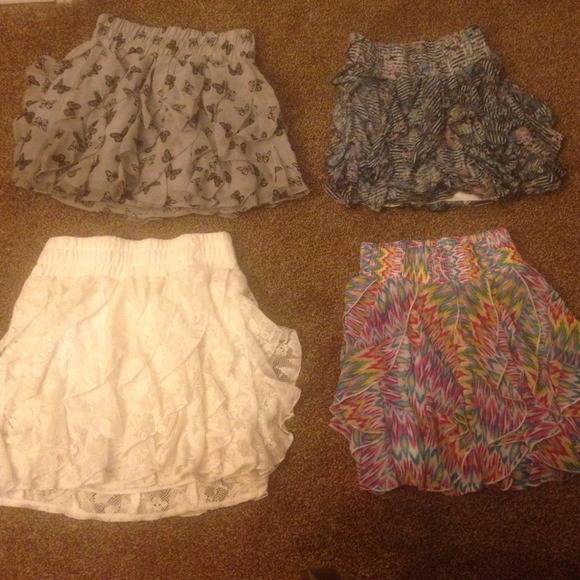 Skirts 15 $ each