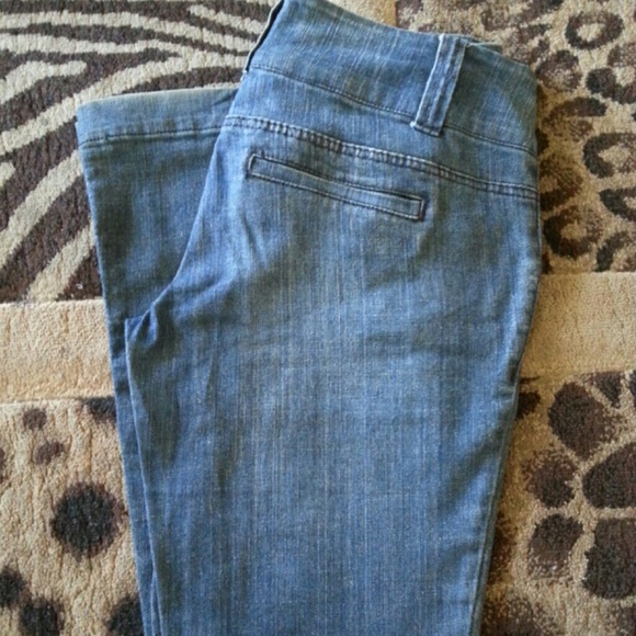 Mid-Waist Flare jeans