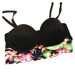 Super cute Victoria's Secret bra bustier.