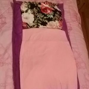 Light pink pencil skirt