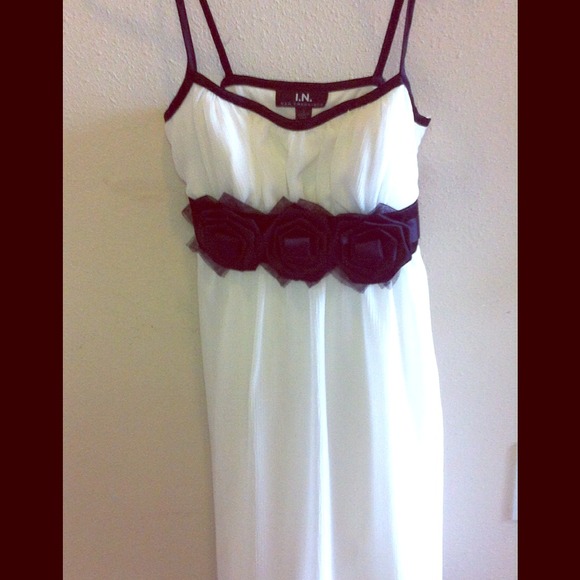 ❤️ Gorgeous Ivory Dress❤️ - Picture 1 of 3