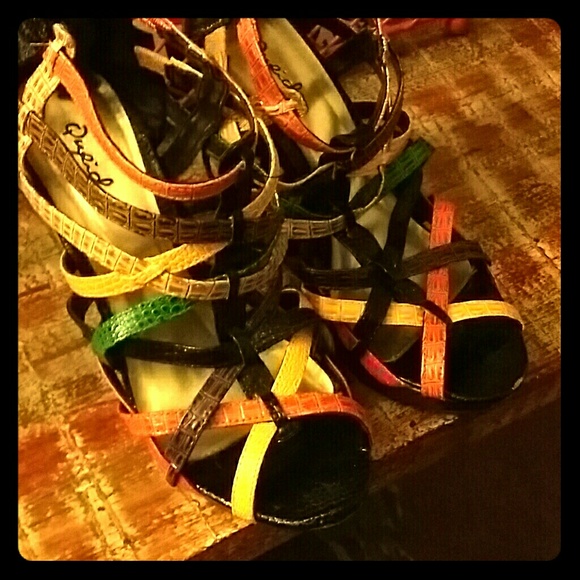 Cage heels