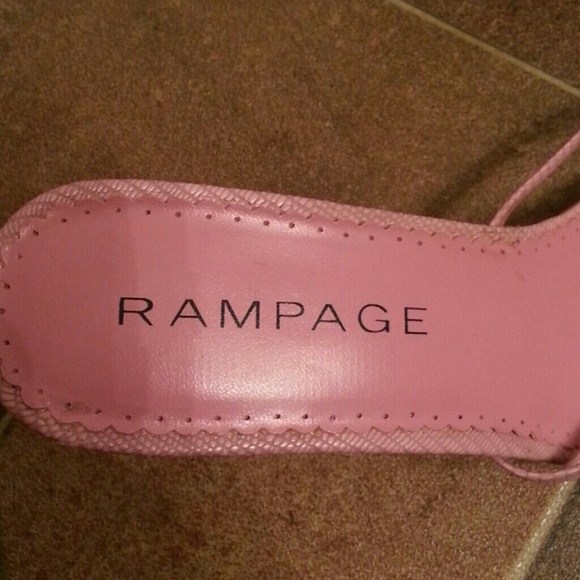 Pink Rampage heels... perfect for Spring/Summer! - Picture 2 of 2