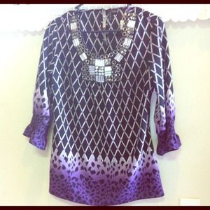 ❤️Adorable Purple/Black Jewelled  Tunic Top❤️