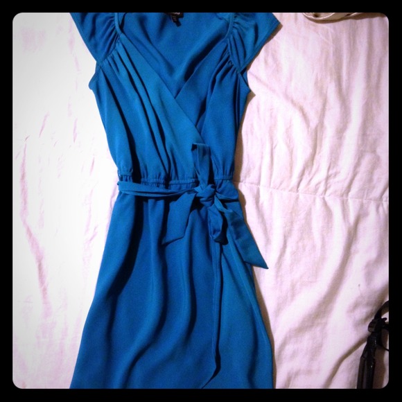 XXS Turquoise Blue Worn Once bebe