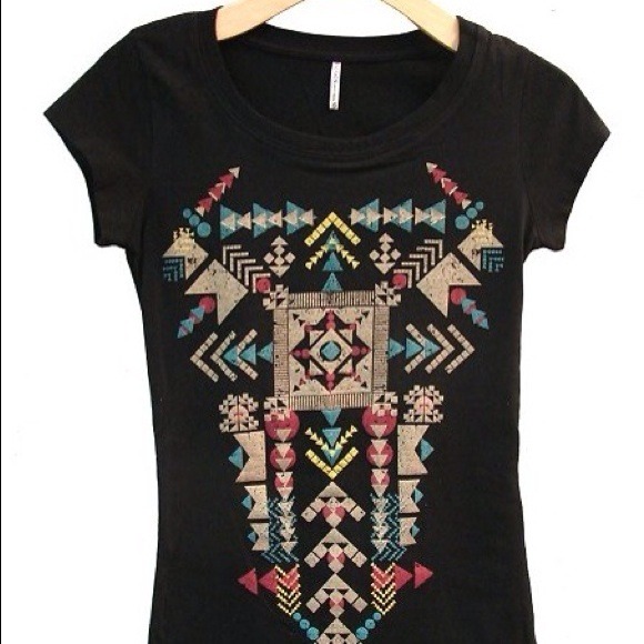 New* Tribal Print Tee by Tresics