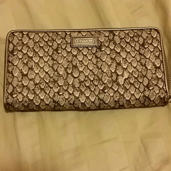 Authentic coach women wallet