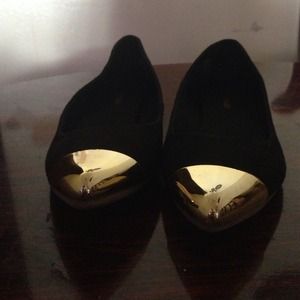 Gold toe flats