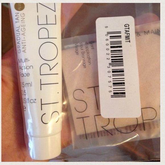 St Tropez Self Tanner deluxe sample size .5oz