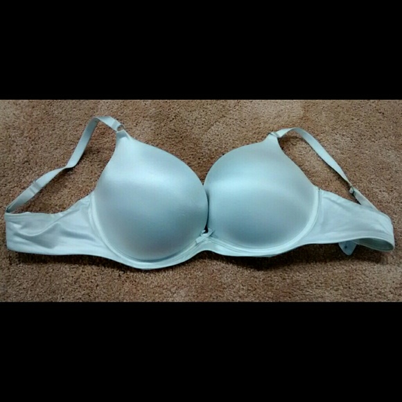 Sexy White Aerie Bra. Look 2 cups Larger ;)