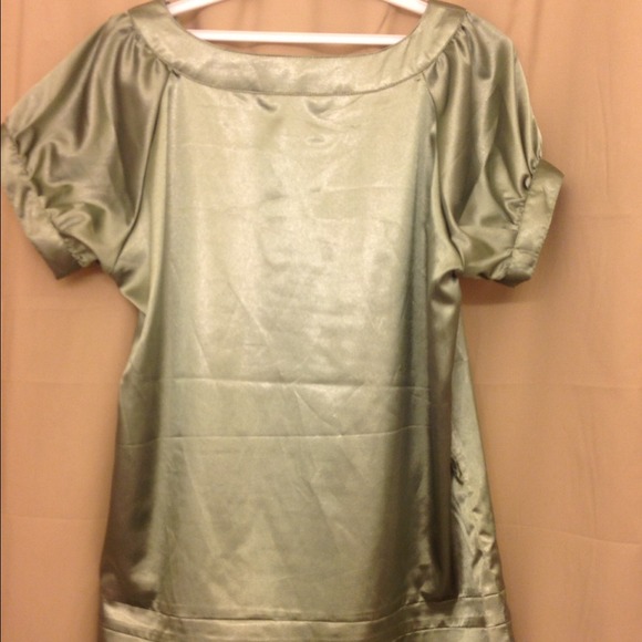 Shirt size L no belt