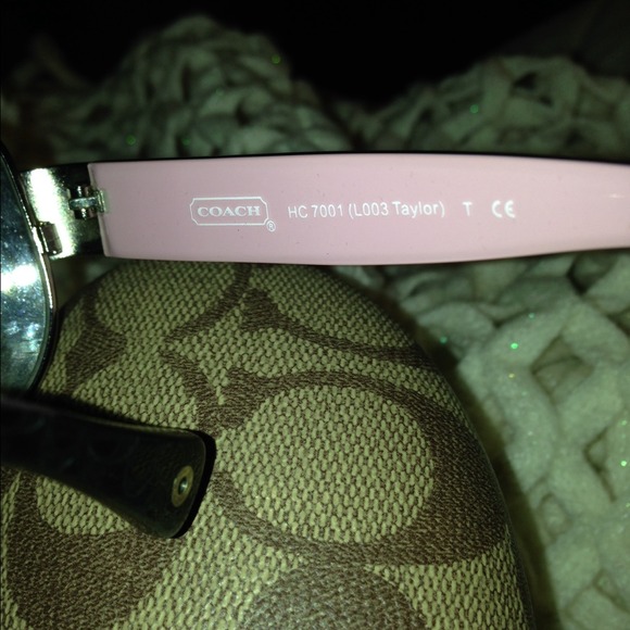 NEW/AUTHENTIC Coach sunglasses! - Picture 3 of 4