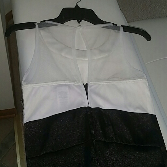 Black & White Dress with Trim - Picture 2 of 4