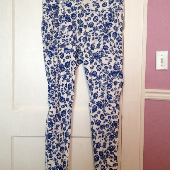 Pair of blue flowered pants from Forever 21!