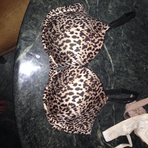 38DD Victoria's Secret Leopard Push-up Bra