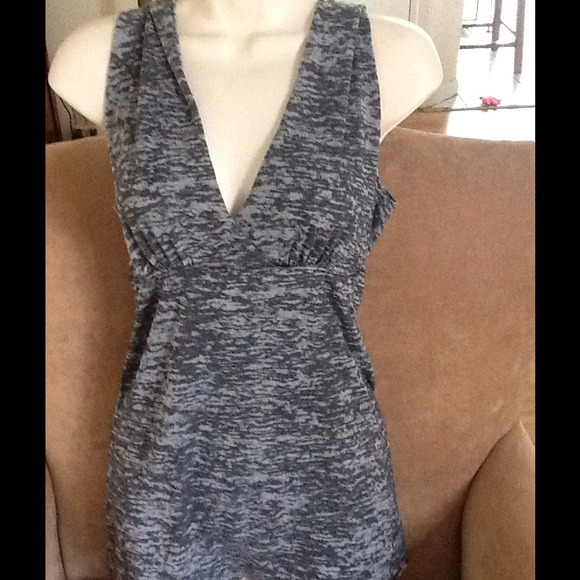 Hard Tail Hooded Top Size large