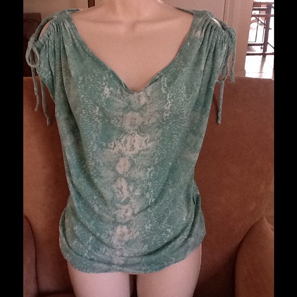 Anthropologie Rebecca Beeson top size 2 medium
