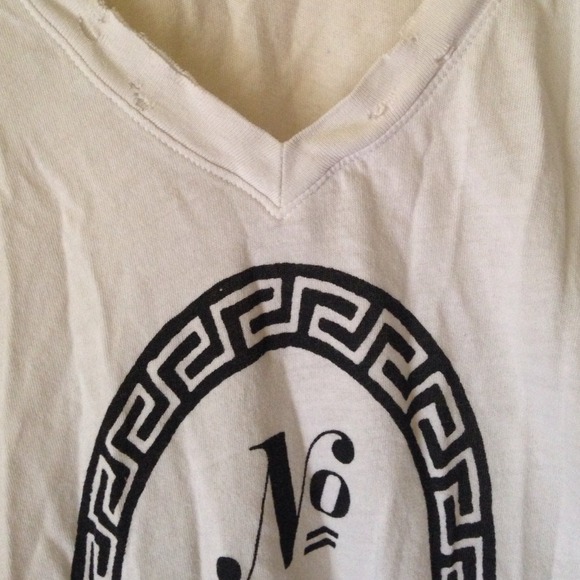 ❌TRADED9⃣ Wildfox No 9 v-neck - Picture 3 of 4
