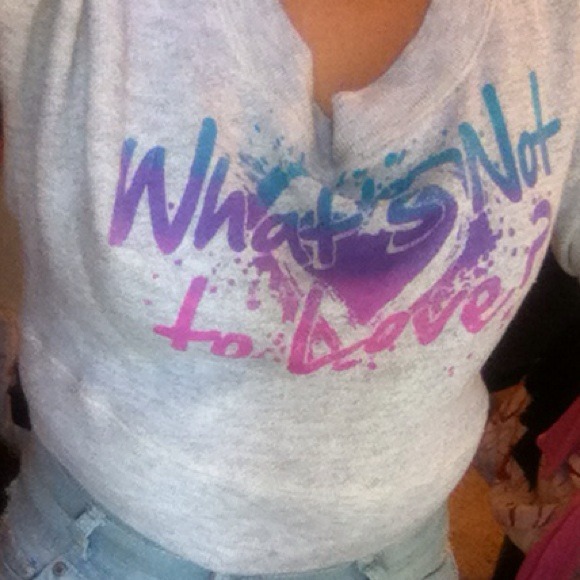 What's not to love crop t-shirt - Picture 3 of 3