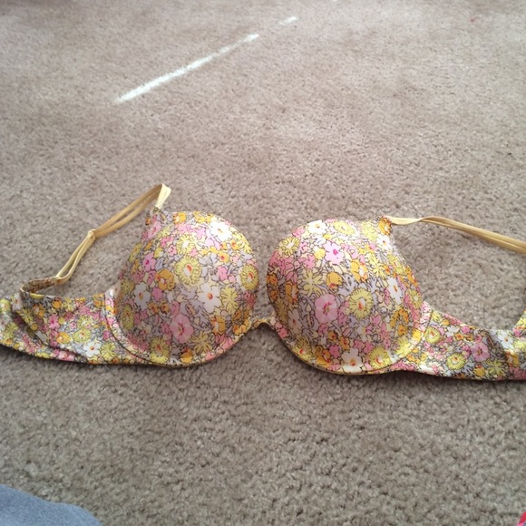 Victoria's Secret bra 36D