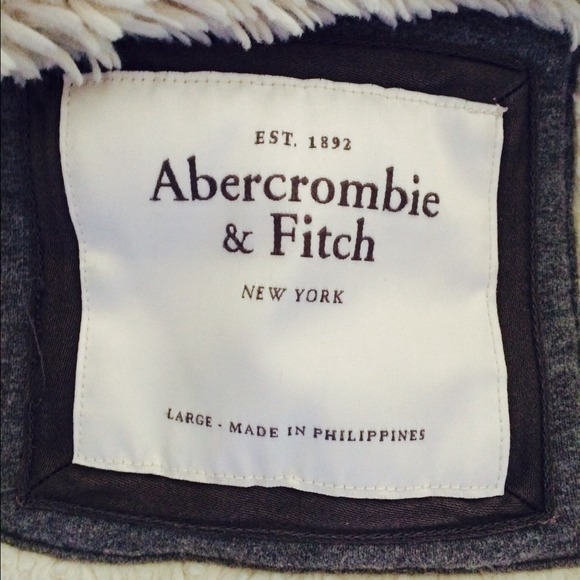 Large Abercrombie & Fitch zip up hoodie - Picture 3 of 4
