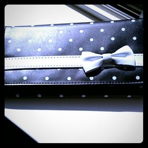 Polka dot wallet