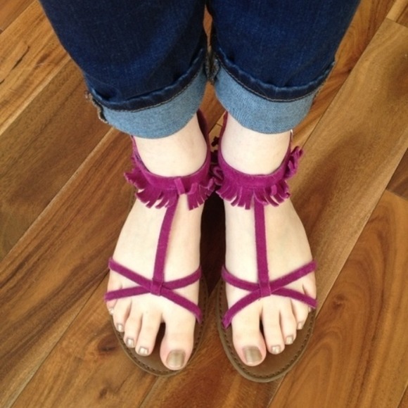 Fringe sandals