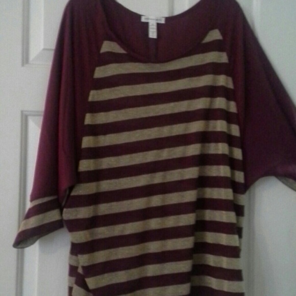 Striped gold burgundy bundle w/mint green shirt