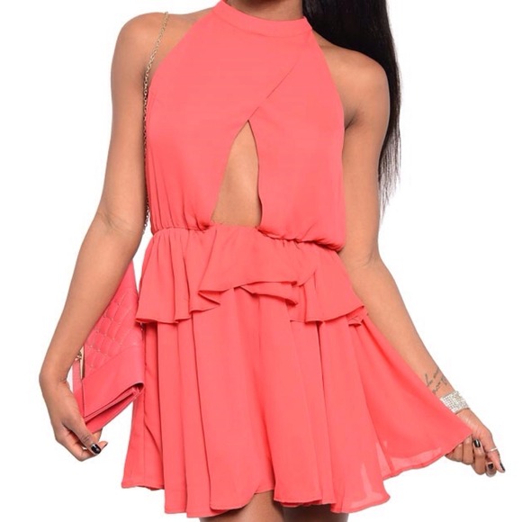 ⛔️SOLD IN BUBDLE⛔️ Pretty Cut Out Ruffle Dress - Picture 2 of 3