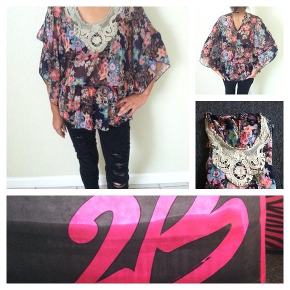 Bebe top💢SOLD💢