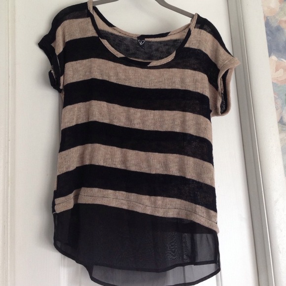 Striped top - Picture 1 of 2